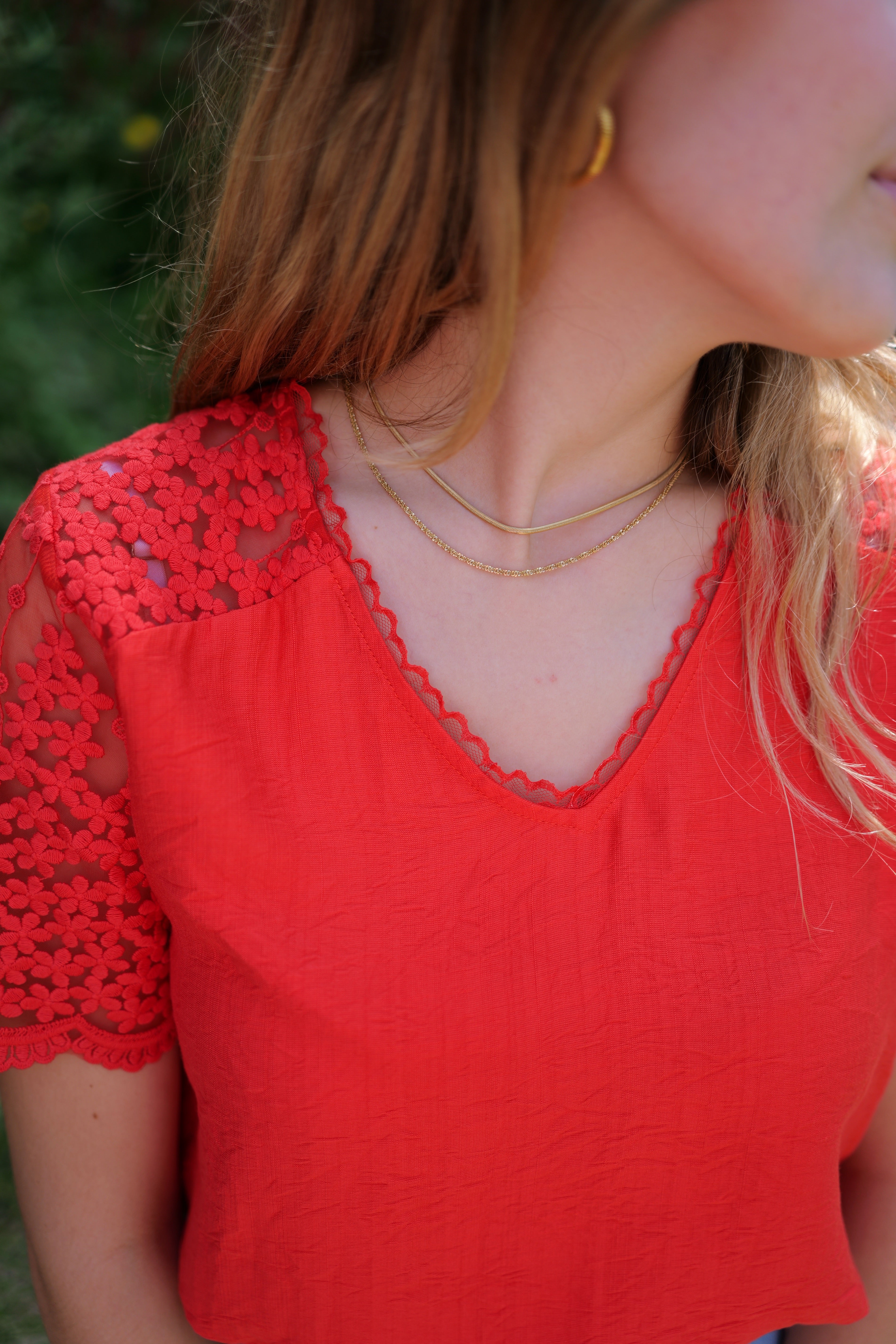 Blouse épaule dentelle