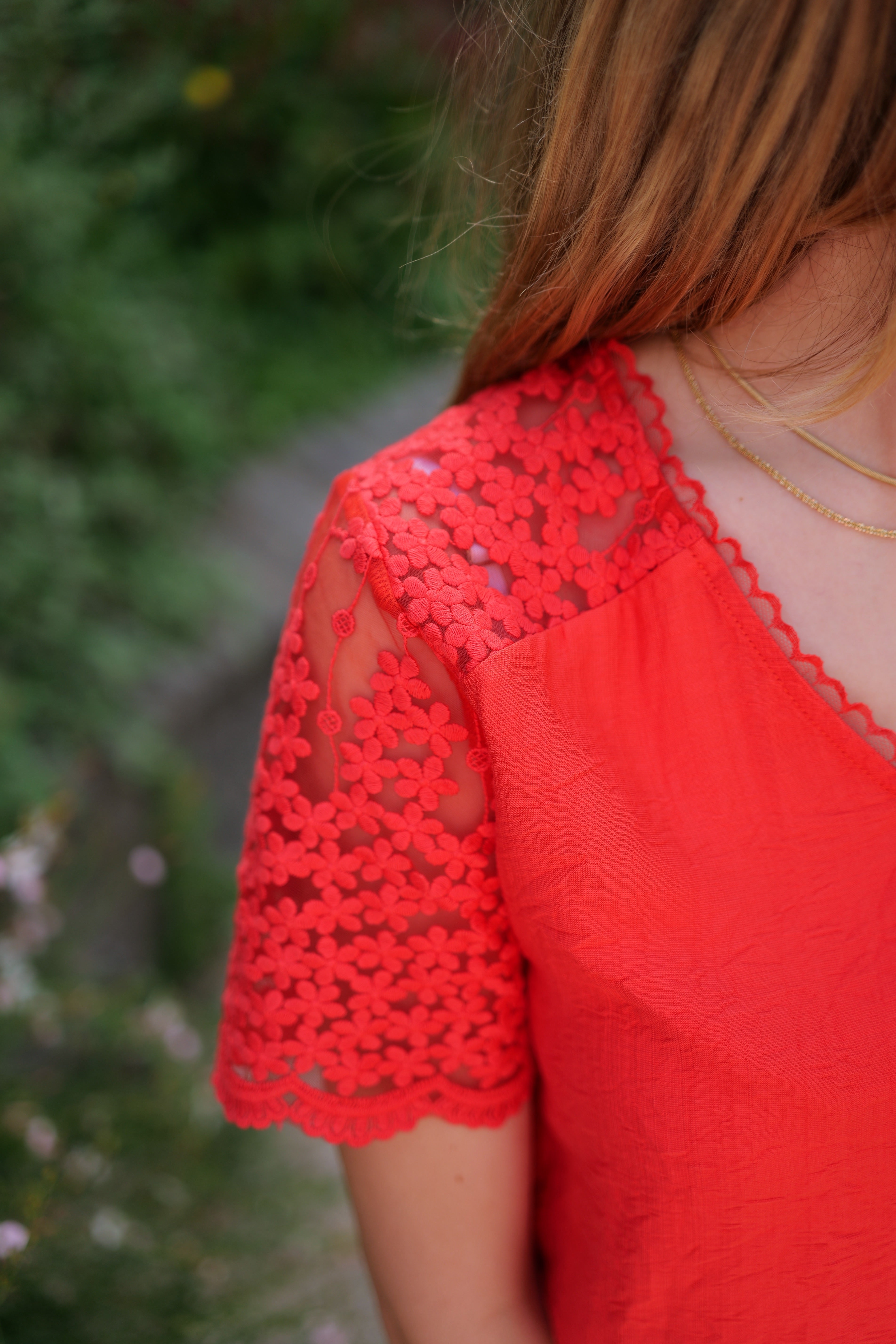 Blouse épaule dentelle