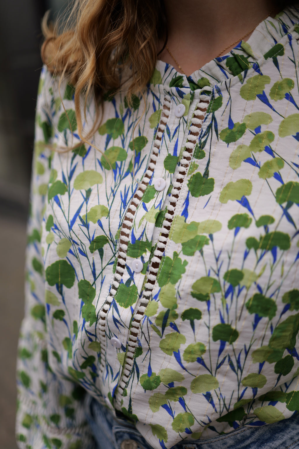Chemise à fleurs