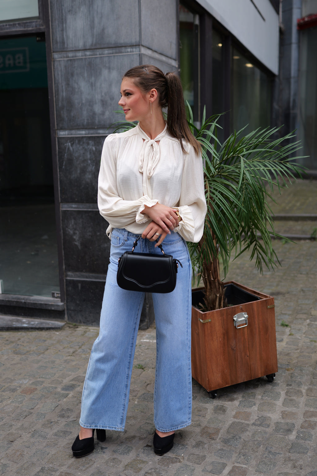Blouse lavallière