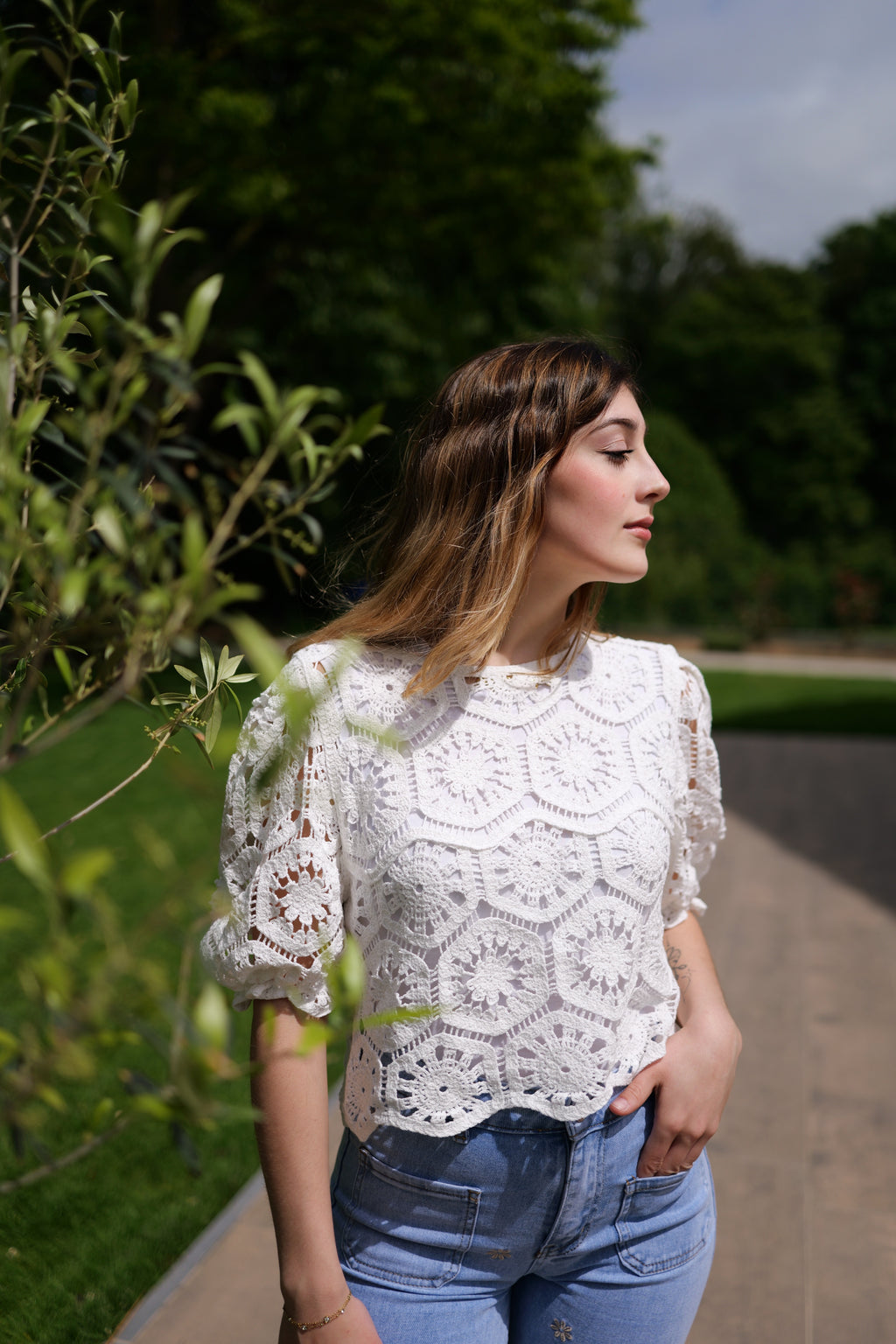 Blouse crochet blanche