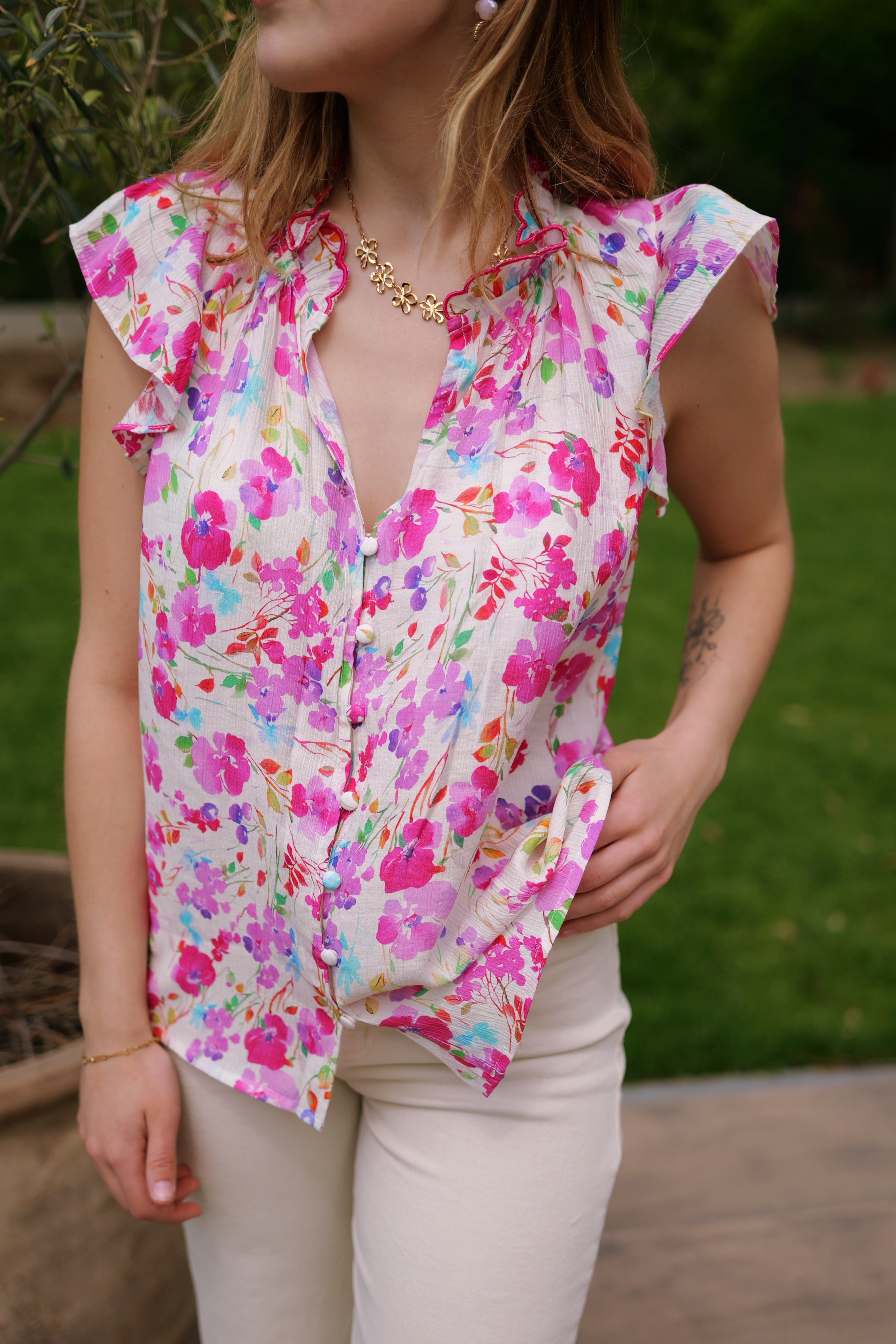 Blouse fleurie à volants