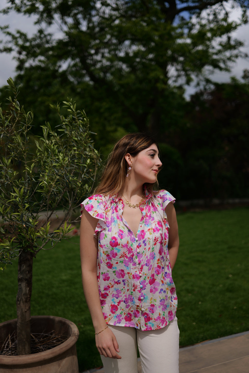 Blouse fleurie à volants