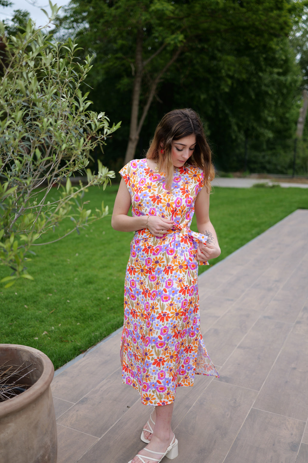 Robe midi fleurie colorée