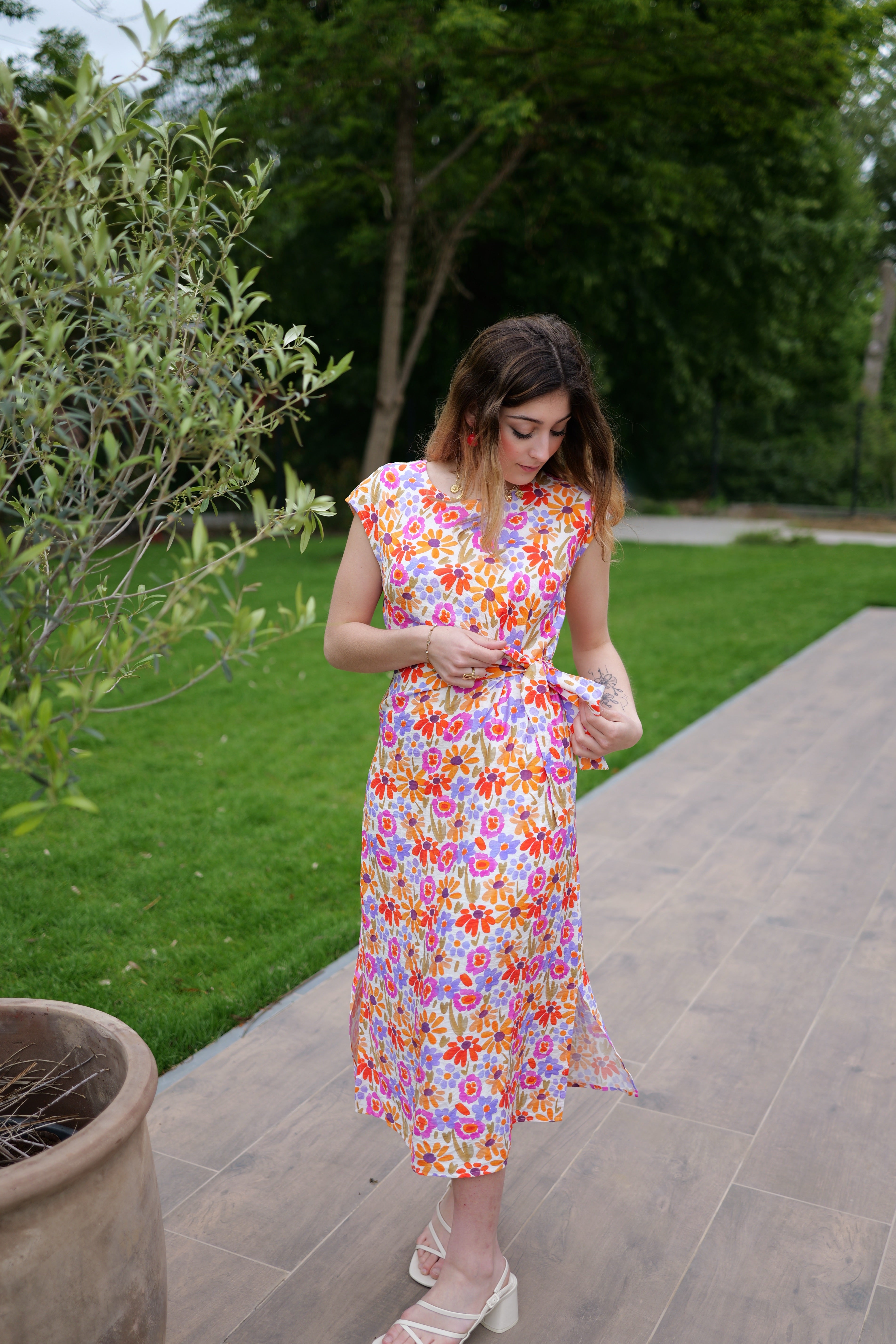 Robe midi fleurie colorée
