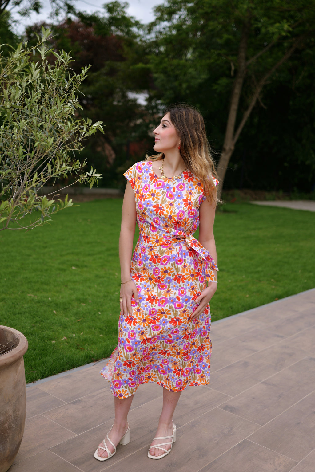 Robe midi fleurie colorée