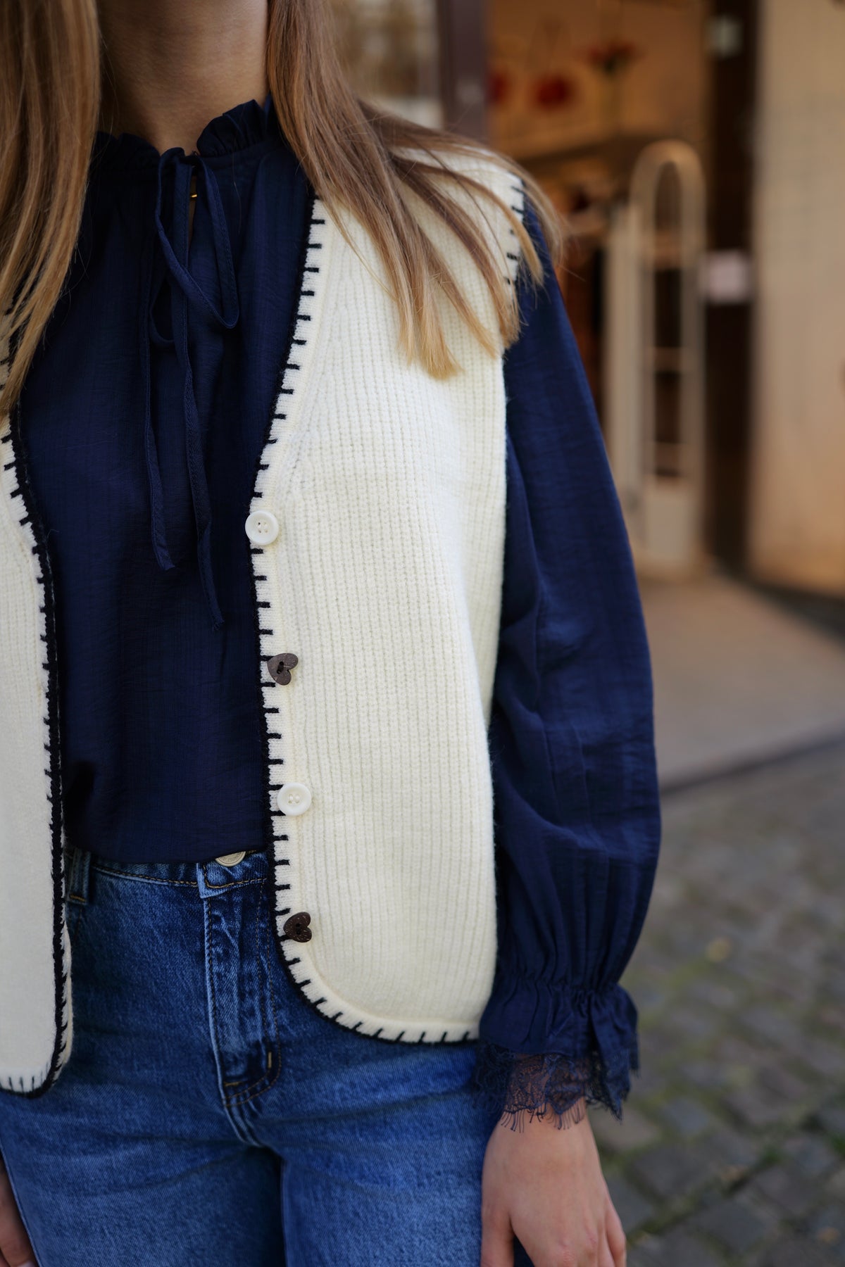 Gilet écru sans manches